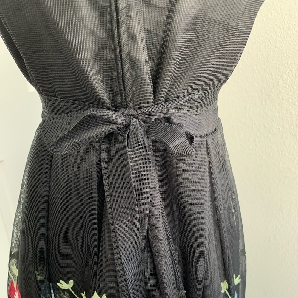 Joy kids USA embroidered black dress size Medium - Picture 2 of 5